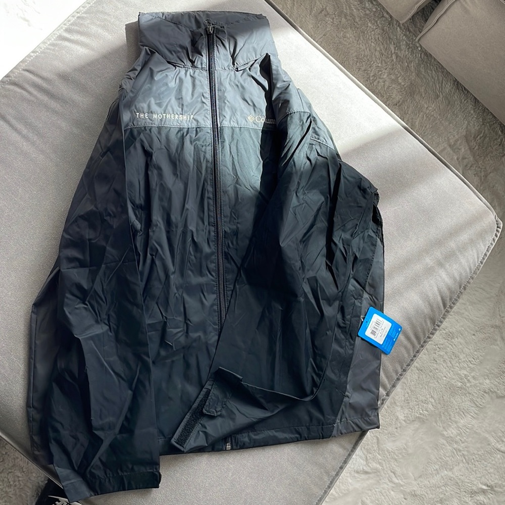 Columbia men’s jacket.